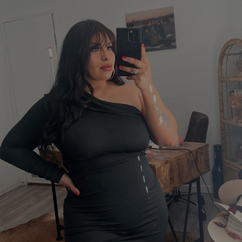 Dress - Picture 2 of 2